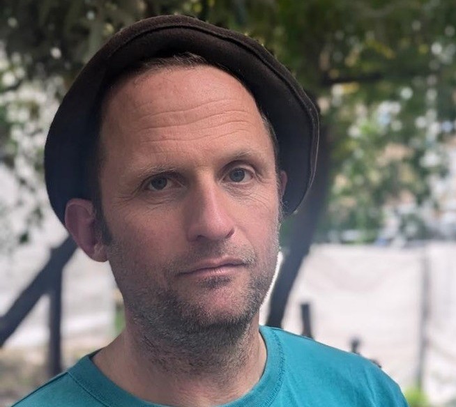 Martin Llewellyn Photo Cropped